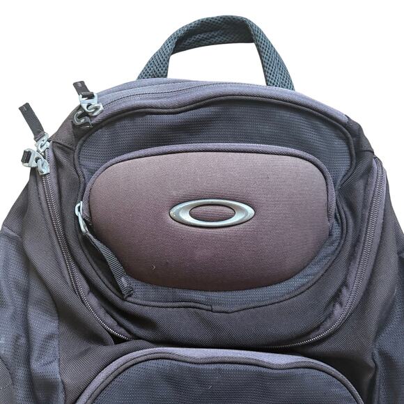 Oakley Backpack Laptop Holder Sunglasses Case Black Gray Multiple Compartments main image 7